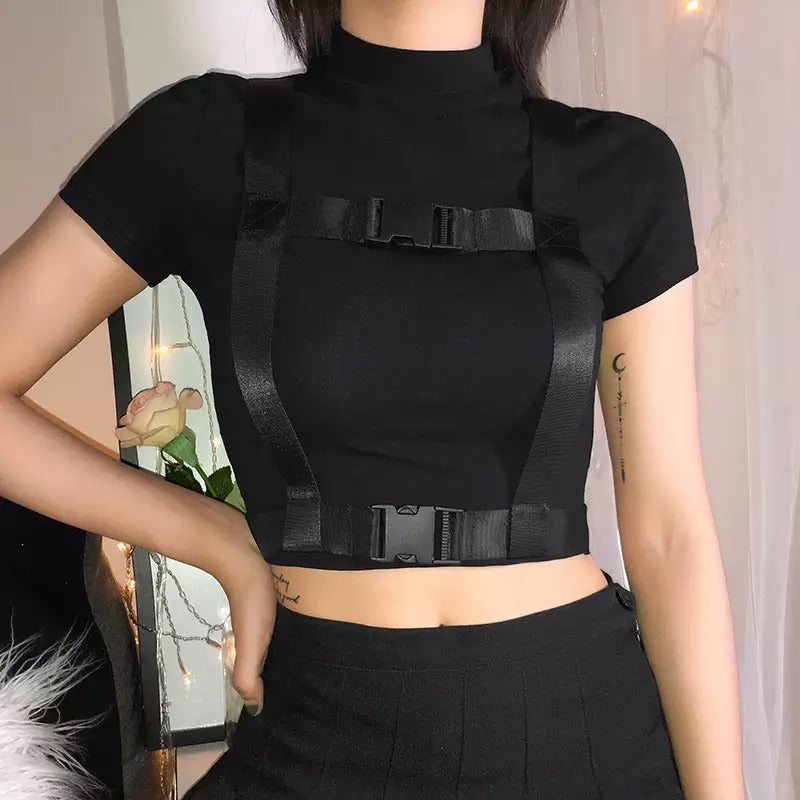 "BUCKLE" T-SHIRT